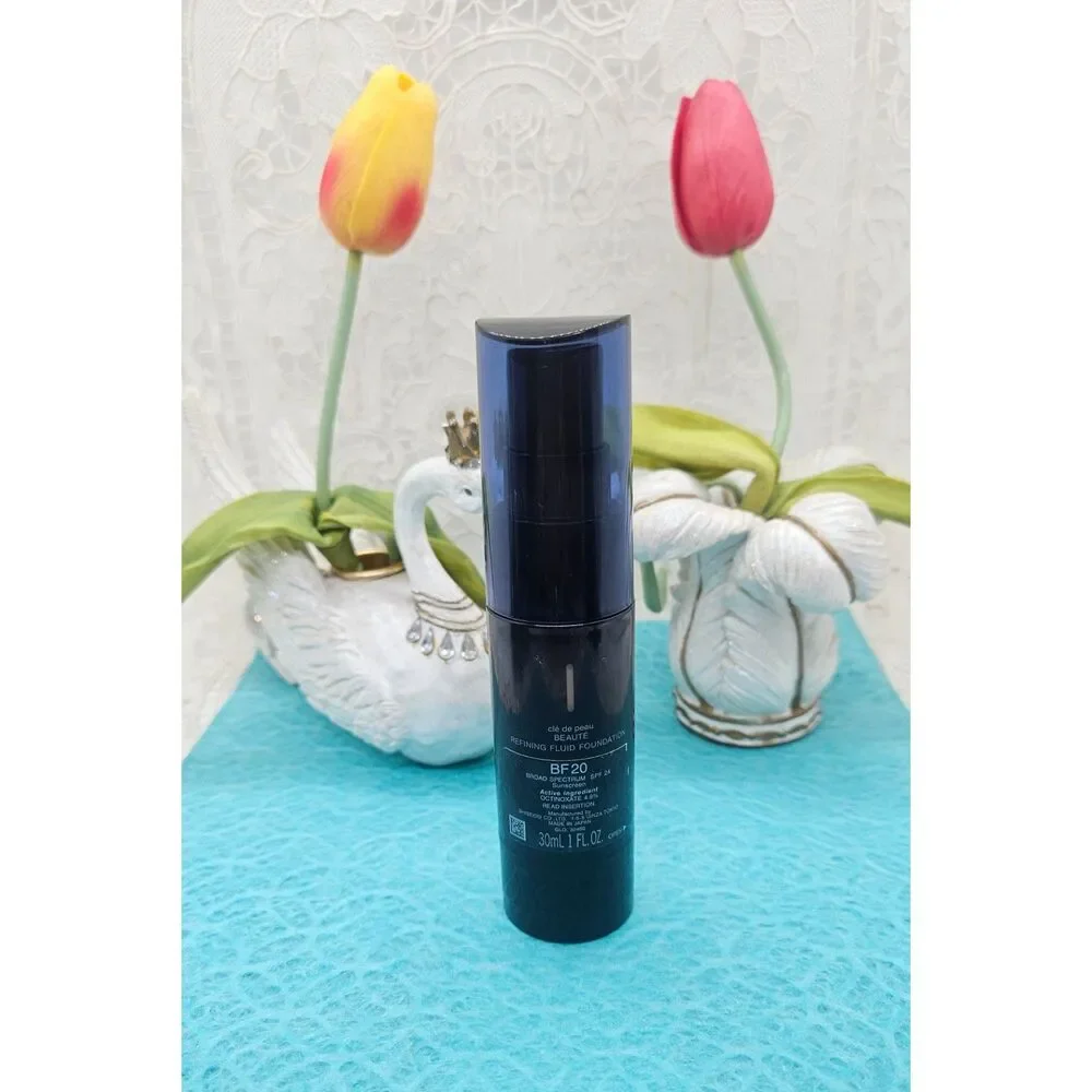 Cle de Peau Beaute Refining Fluid Foundation BF20 SPF 24 NEW